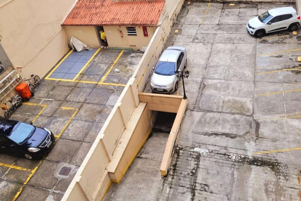 Apartamento Copacabana 2 Quartos 2 Banheiros Garagem *